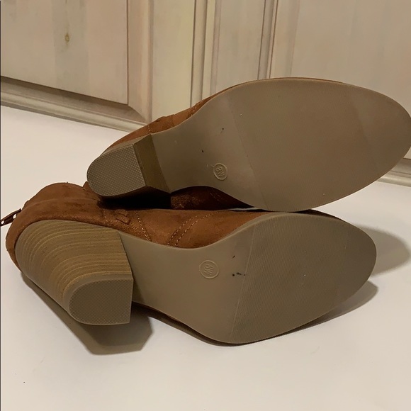 C Comfort Suede Booties / Ankle Boots • NEW - Picture 8 of 8